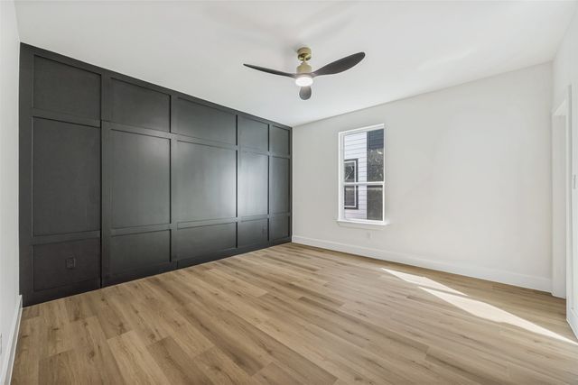 3910 Harlingen, Dallas, TX 75212