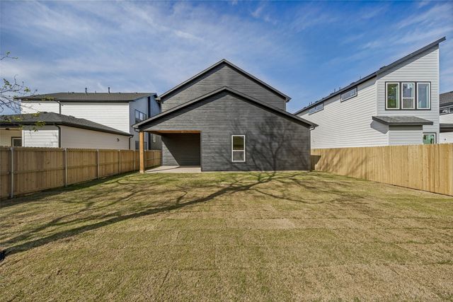 3910 Harlingen, Dallas, TX 75212