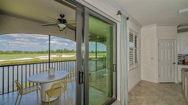 5916 WAKE FOREST RUN 103, Bradenton, FL 34211