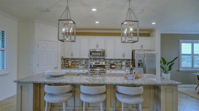 5916 WAKE FOREST RUN 103, Bradenton, FL 34211