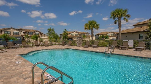 5916 WAKE FOREST RUN 103, Bradenton, FL 34211