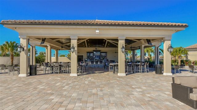 5916 WAKE FOREST RUN 103, Bradenton, FL 34211