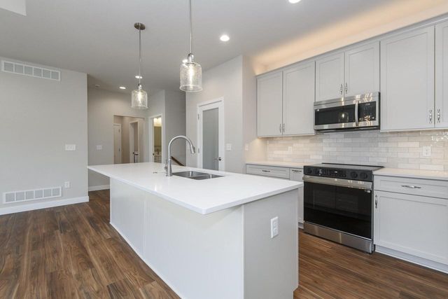 7015 Stonewood LANE, Lannon, WI 53046