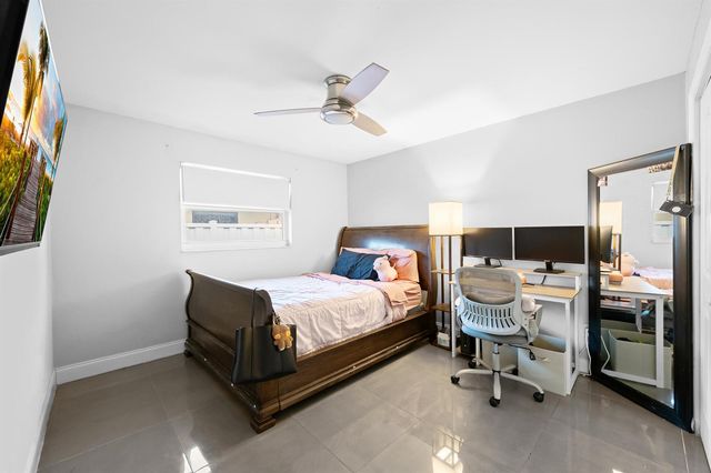 8552 Shadow Wood Boulevard, Coral Springs, FL 33071