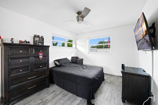 8552 Shadow Wood Boulevard, Coral Springs, FL 33071