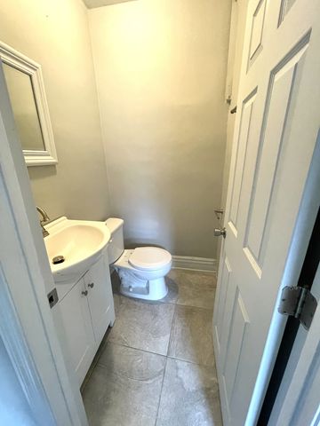 1808 10th Ave, N, Nashville, TN 37208