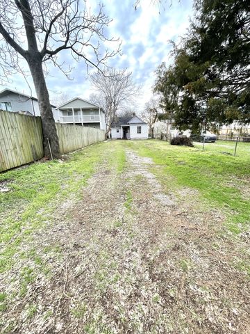 1808 10th Ave, N, Nashville, TN 37208