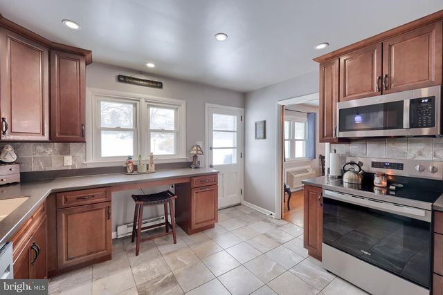 340 PRIMROSE AVE, Lancaster, PA 17601