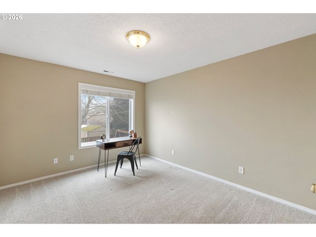 1410 INDEPENDENCE Ave, Woodburn, OR 97071