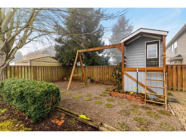 1410 INDEPENDENCE Ave, Woodburn, OR 97071