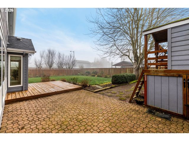 1410 INDEPENDENCE Ave, Woodburn, OR 97071