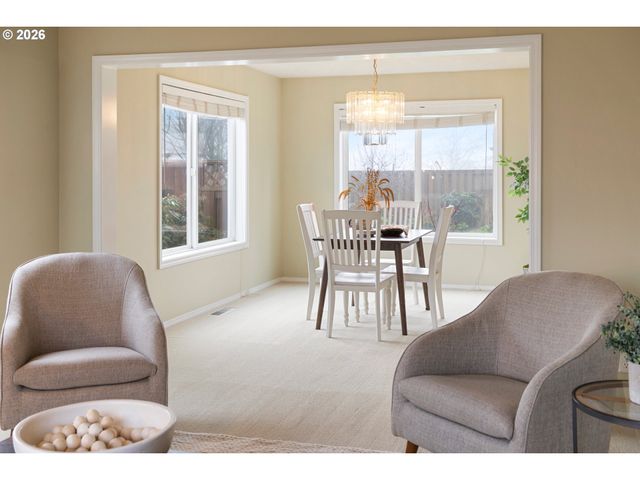 1410 INDEPENDENCE Ave, Woodburn, OR 97071