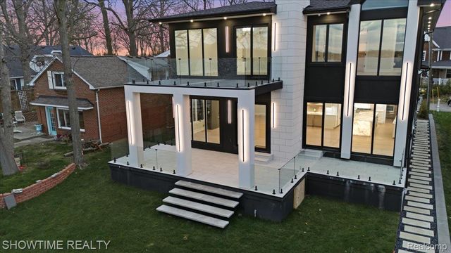 13281 Haddon Street, Fenton Charter Township, MI 48430