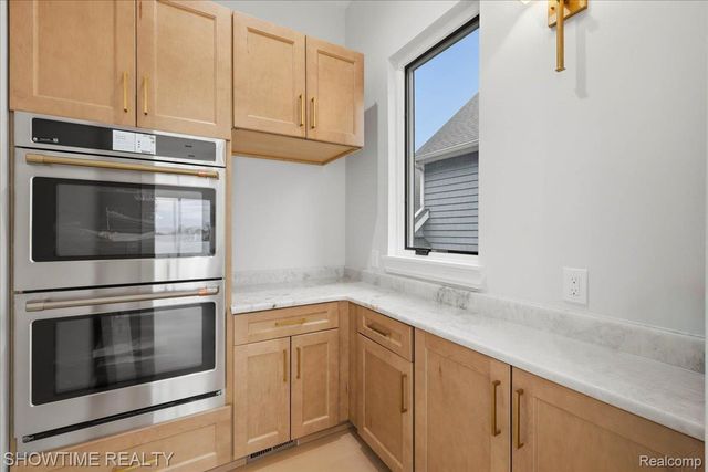 13281 Haddon Street, Fenton Charter Township, MI 48430