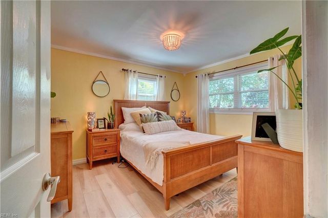 8479 Lynn River RD, Norfolk, VA 23503