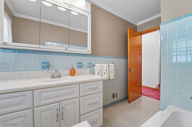 715 Holden Drive, Ashtabula, OH 44004