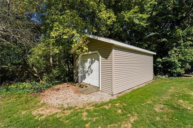 715 Holden Drive, Ashtabula, OH 44004