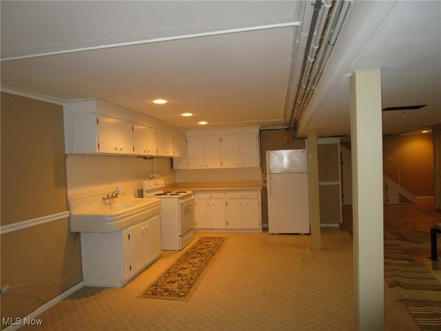 715 Holden Drive, Ashtabula, OH 44004