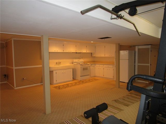 715 Holden Drive, Ashtabula, OH 44004