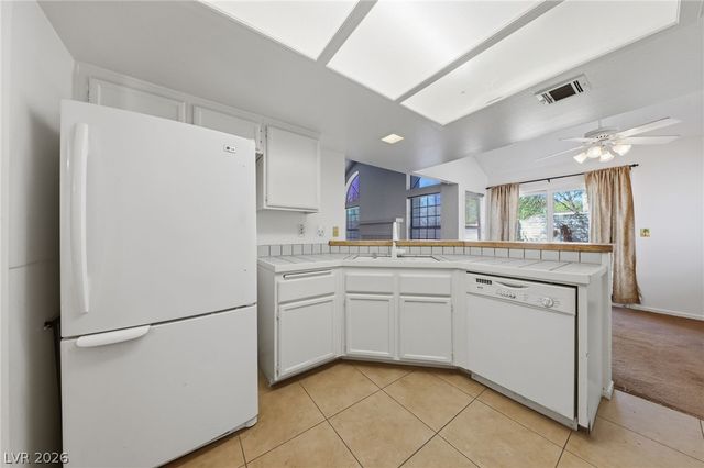 3205 Mariner Bay Street, Las Vegas, NV 89117