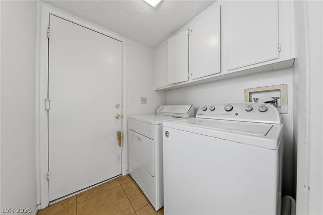 3205 Mariner Bay Street, Las Vegas, NV 89117