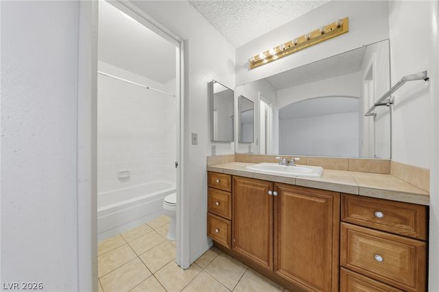 3205 Mariner Bay Street, Las Vegas, NV 89117