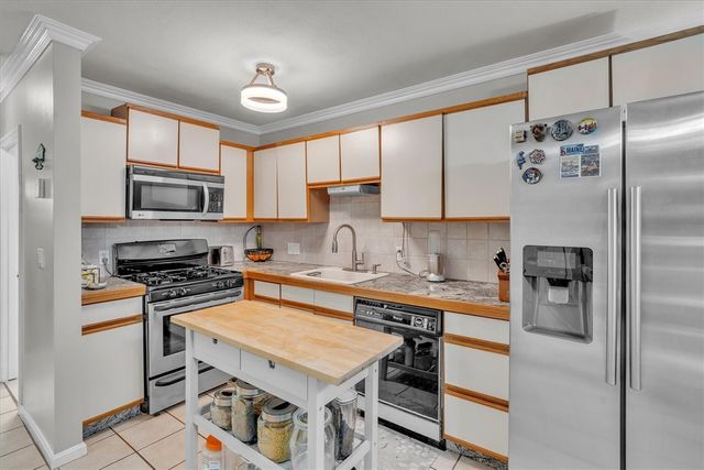 10 Burleigh Street 2, Providence, RI 02904