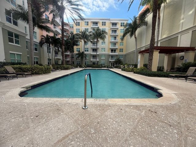 326 Moorings Drive, Lantana, FL 33462