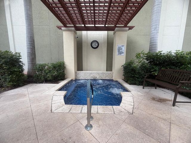 326 Moorings Drive, Lantana, FL 33462