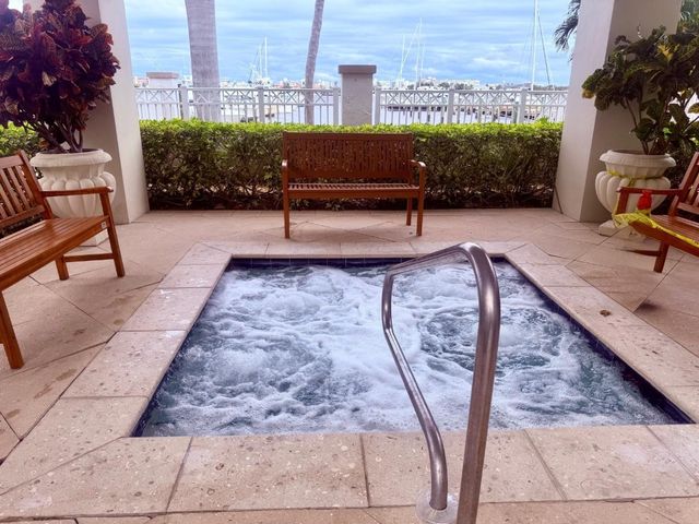 326 Moorings Drive, Lantana, FL 33462