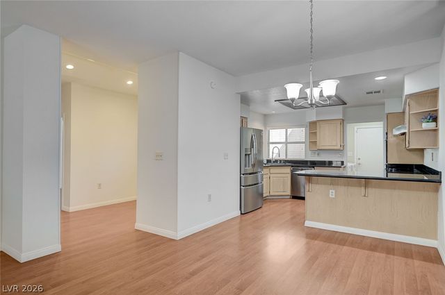 461 Purple Finch Drive, Las Vegas, NV 89107