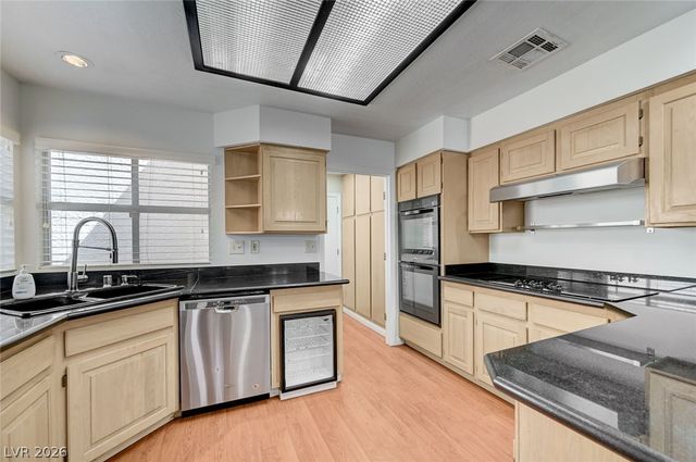 461 Purple Finch Drive, Las Vegas, NV 89107