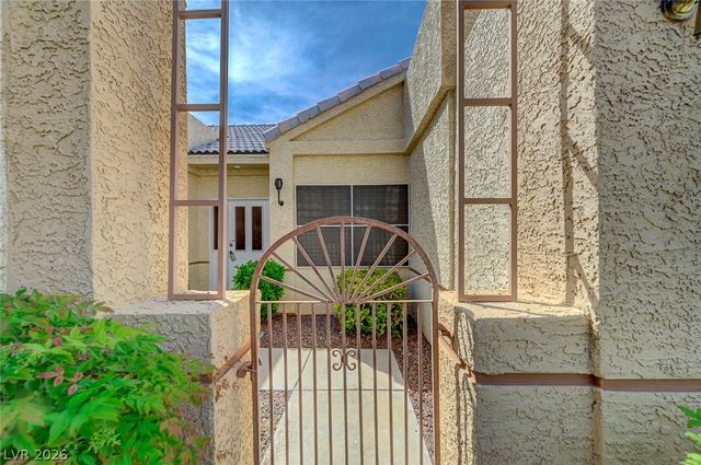 461 Purple Finch Drive, Las Vegas, NV 89107