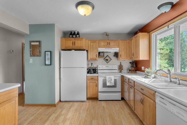 235 Quehl Avenue N, Lakeland, MN 55043