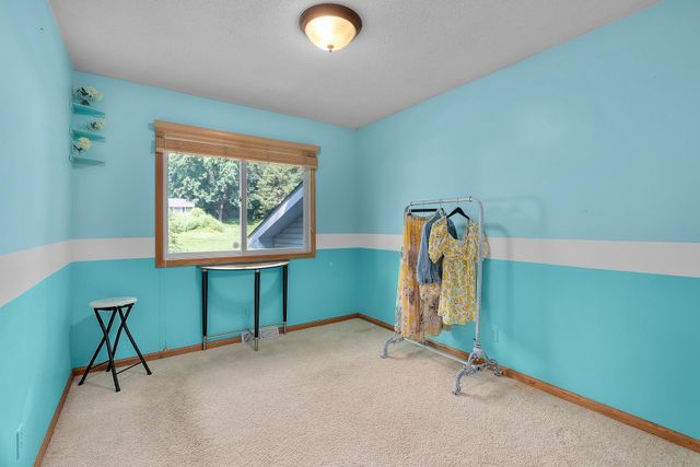 235 Quehl Avenue N, Lakeland, MN 55043