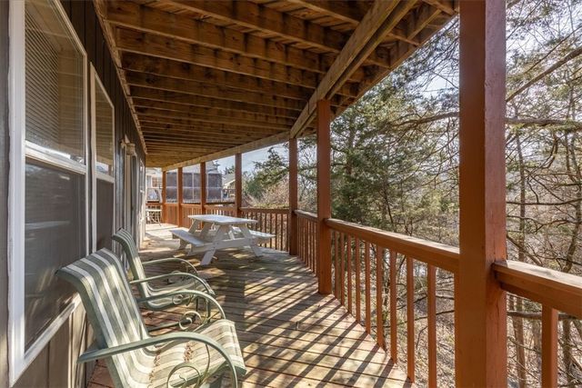 21223 Maple Drive, Garfield, AR 72732
