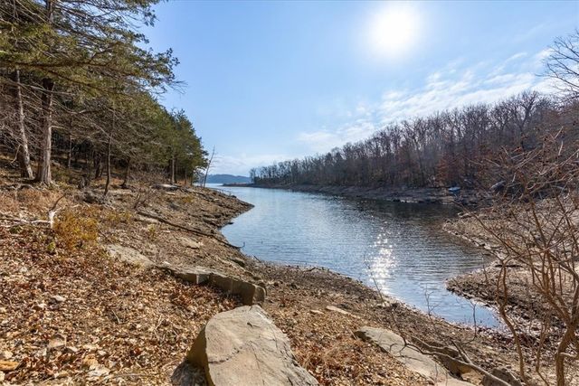 21223 Maple Drive, Garfield, AR 72732