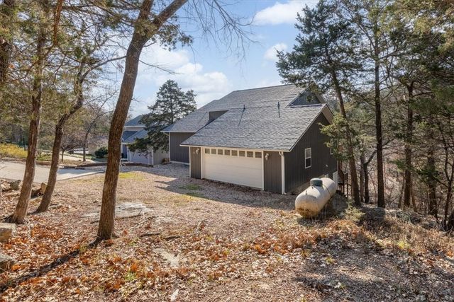 21223 Maple Drive, Garfield, AR 72732