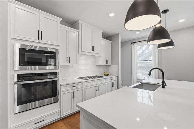 102 Curtis Dr, Pine Twp, PA 15090