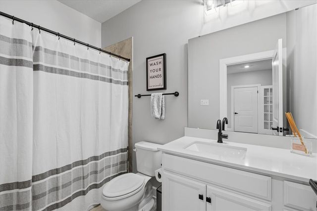 102 Curtis Dr, Pine Twp, PA 15090