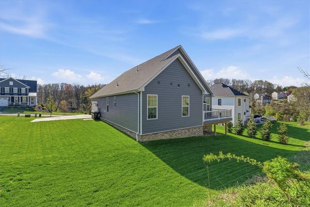 102 Curtis Dr, Pine Twp, PA 15090