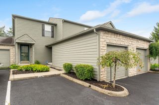 4086 Parkcove Drive, 22B, Columbus, OH 43230