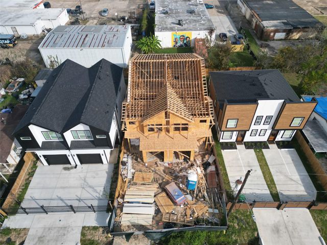 8522 Amadwe Street, Houston, TX 77051