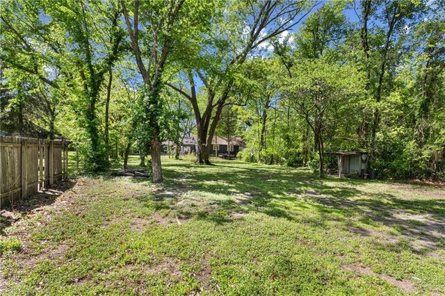 1709 Learnard Avenue, Lawrence, KS 66044