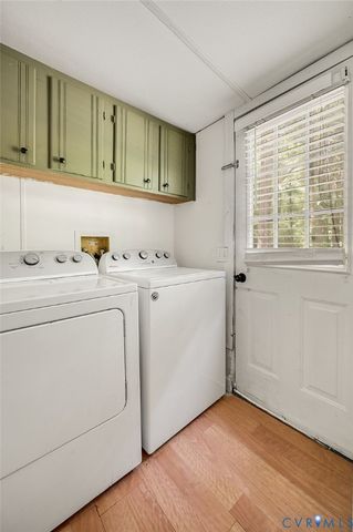 3877 Maidens Rd, Powhatan, VA 23139