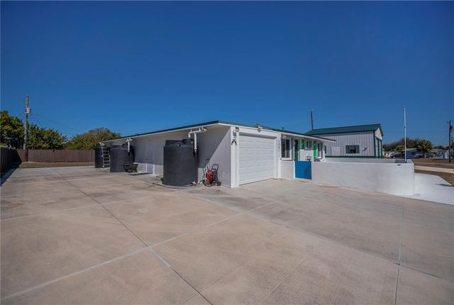 130 ADAMS COURT NW, Port Charlotte, FL 33952