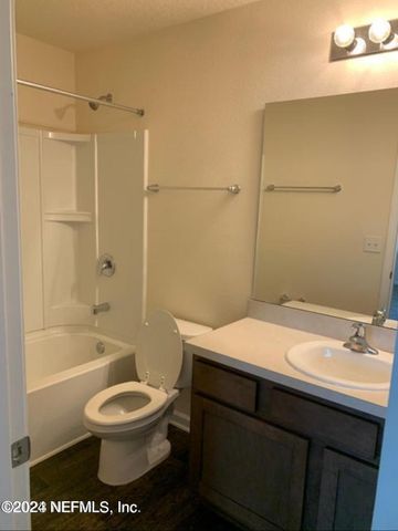 7945 ECHO SPRINGS Road, Jacksonville, FL 32256