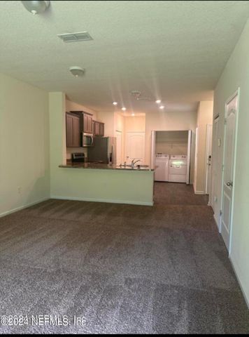 7945 ECHO SPRINGS Road, Jacksonville, FL 32256