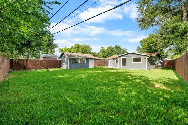2226 Rainbow Drive, Houston, TX 77023
