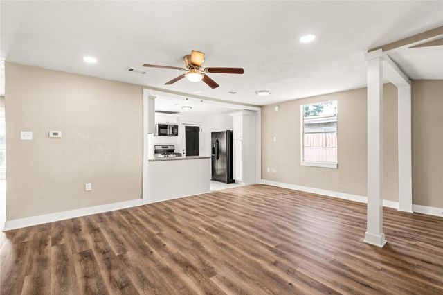 2226 Rainbow Drive, Houston, TX 77023